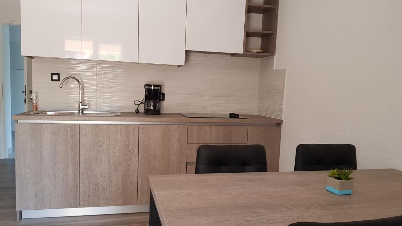 Premium Appartments Suha Punta Kampor Extérieur photo